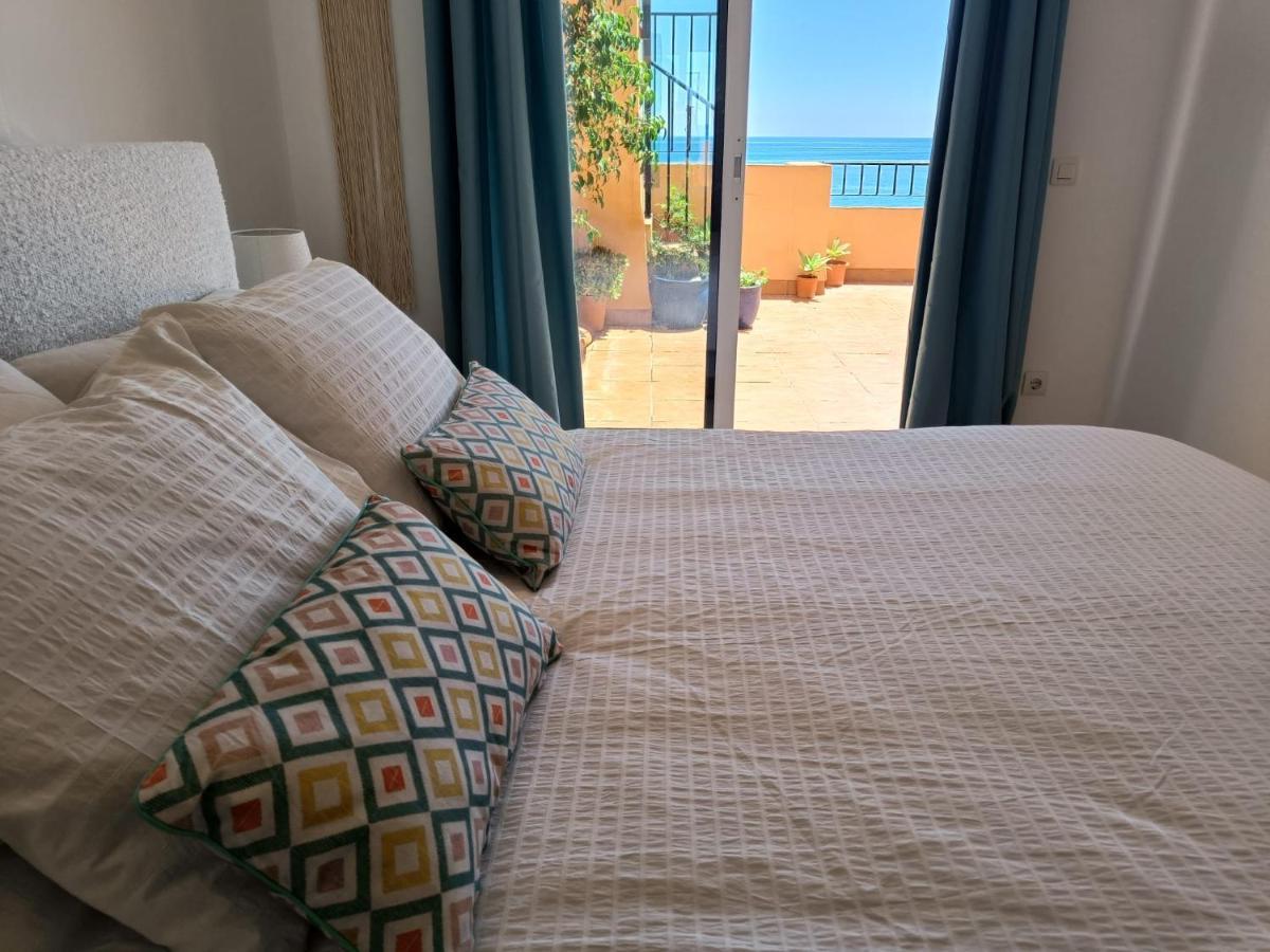 Carvajal Beach Seaview Apartment Benalmadena Bagian luar foto