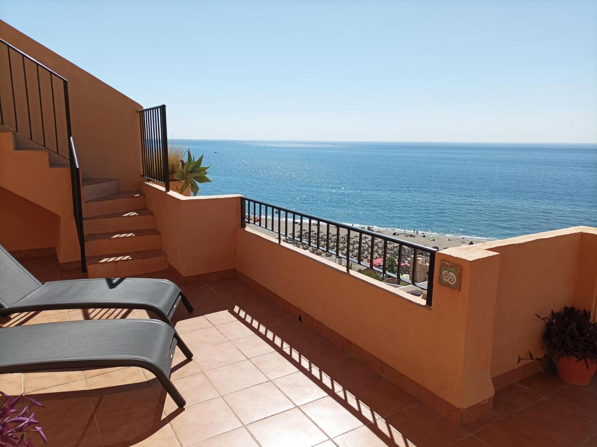 Carvajal Beach Seaview Apartment Benalmadena Bagian luar foto