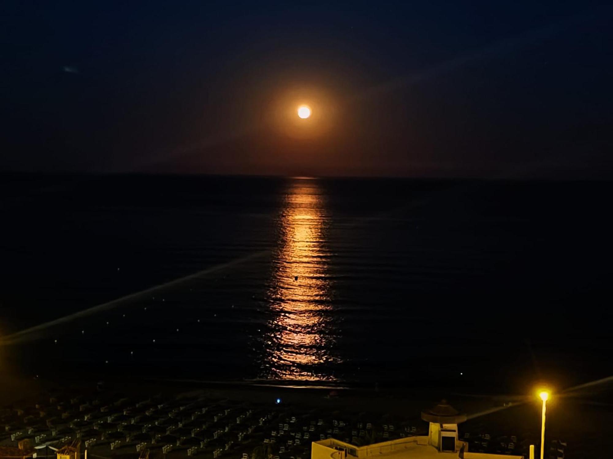 Carvajal Beach Seaview Apartment Benalmadena Bagian luar foto